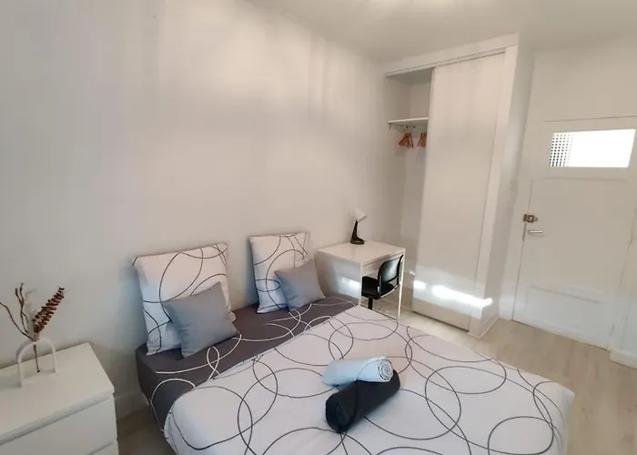 Apartment Meuble F4 Centre Proche Gare Sncf, Stade Rugby, Jaude, Clermont-Ferrand